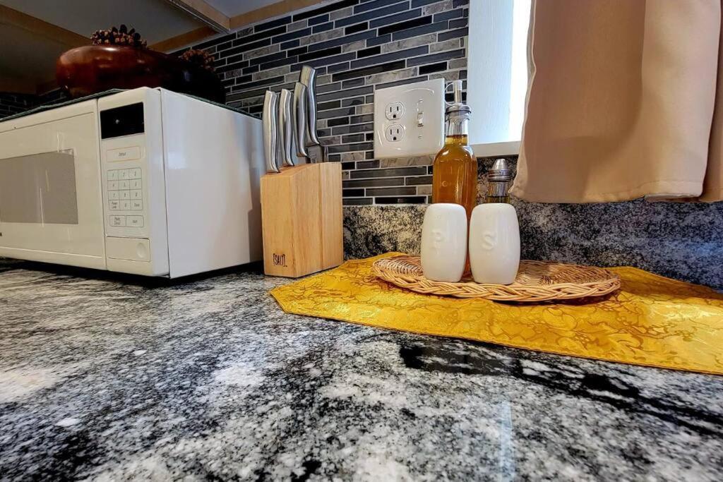 Unique & Peaceful Boston Home 外观 照片