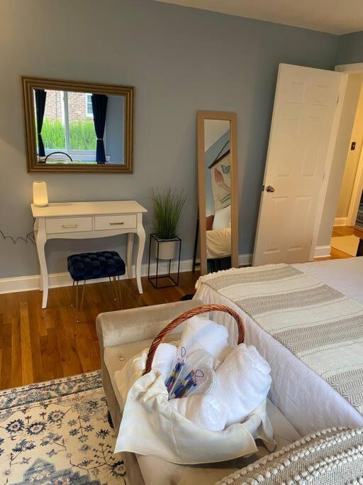 Unique & Peaceful Boston Home 外观 照片