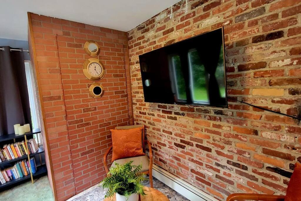 Unique & Peaceful Boston Home 外观 照片